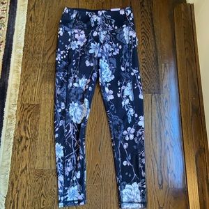 Flower Power 🌸💐🌺 VS Leggings